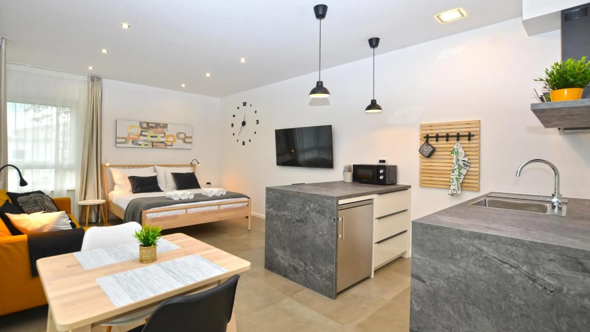 Black & White Studios Bale 0*,  Croatia
